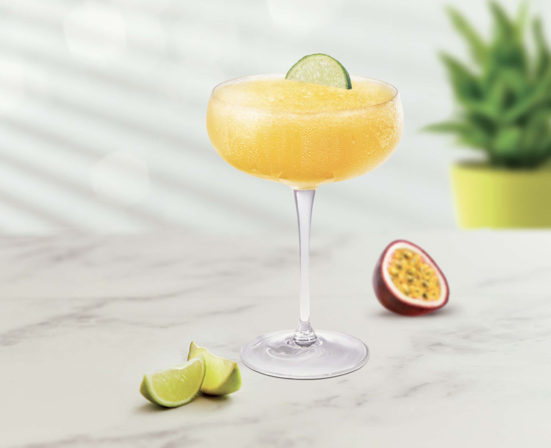 frozen-passion-fruit-daiquiri frozen-passion-fruit-daiquiri
